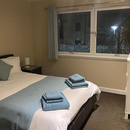 City Centre 2 Bedroom Apartment, Secure Parking. Glasgow Esterno foto